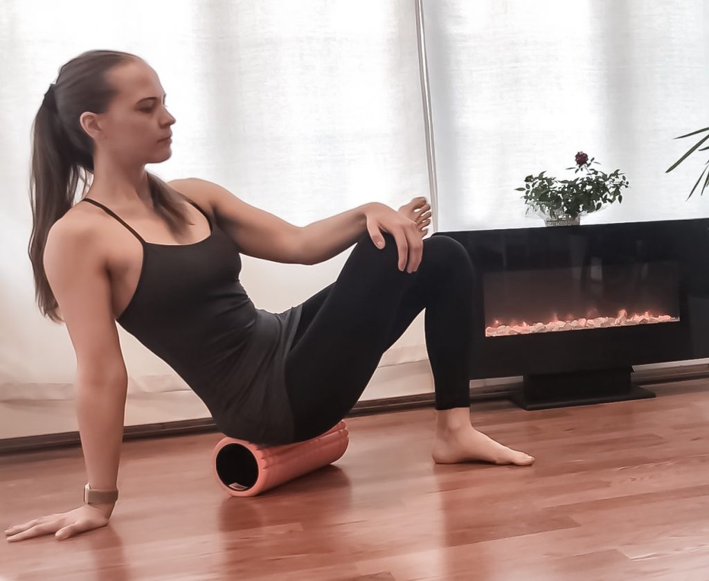 Foam rolling piriformis muscle